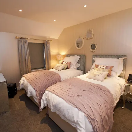 Сasa de vacaciones Five Star Scarborough