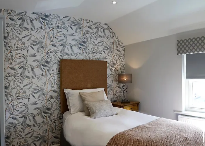 Five Star * Scarborough