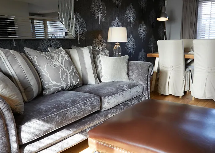 Five Star Scarborough