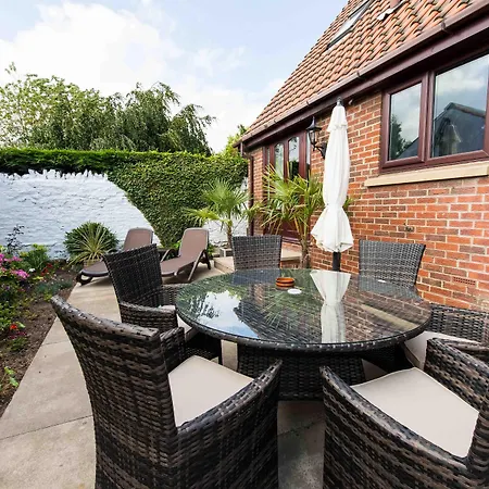 Five Star בית נופש סקארבורו