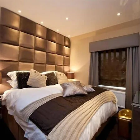 Five Star * סקארבורו