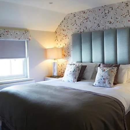 Five Star * סקארבורו