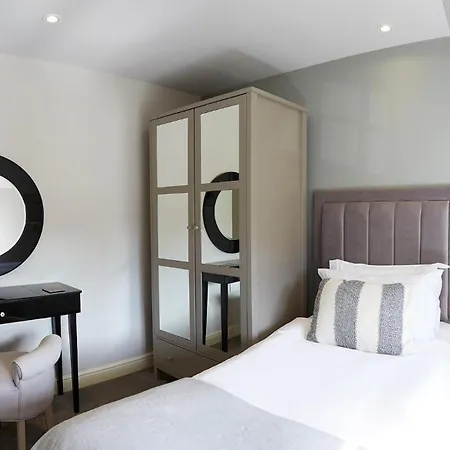 Five Star * סקארבורו