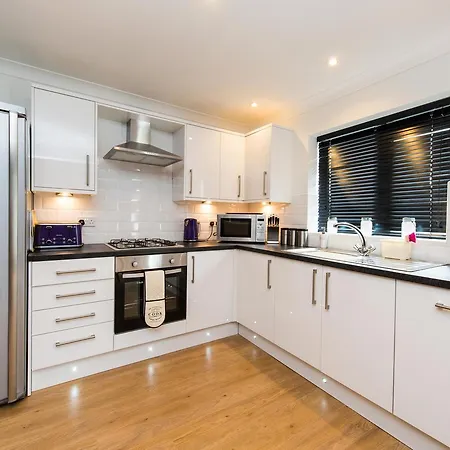 Five Star בית נופש סקארבורו