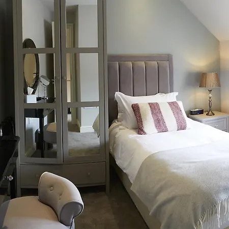 Five Star סקארבורו