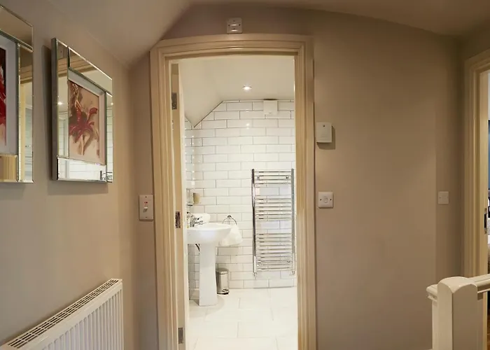 Five Star Σκάρμπορο